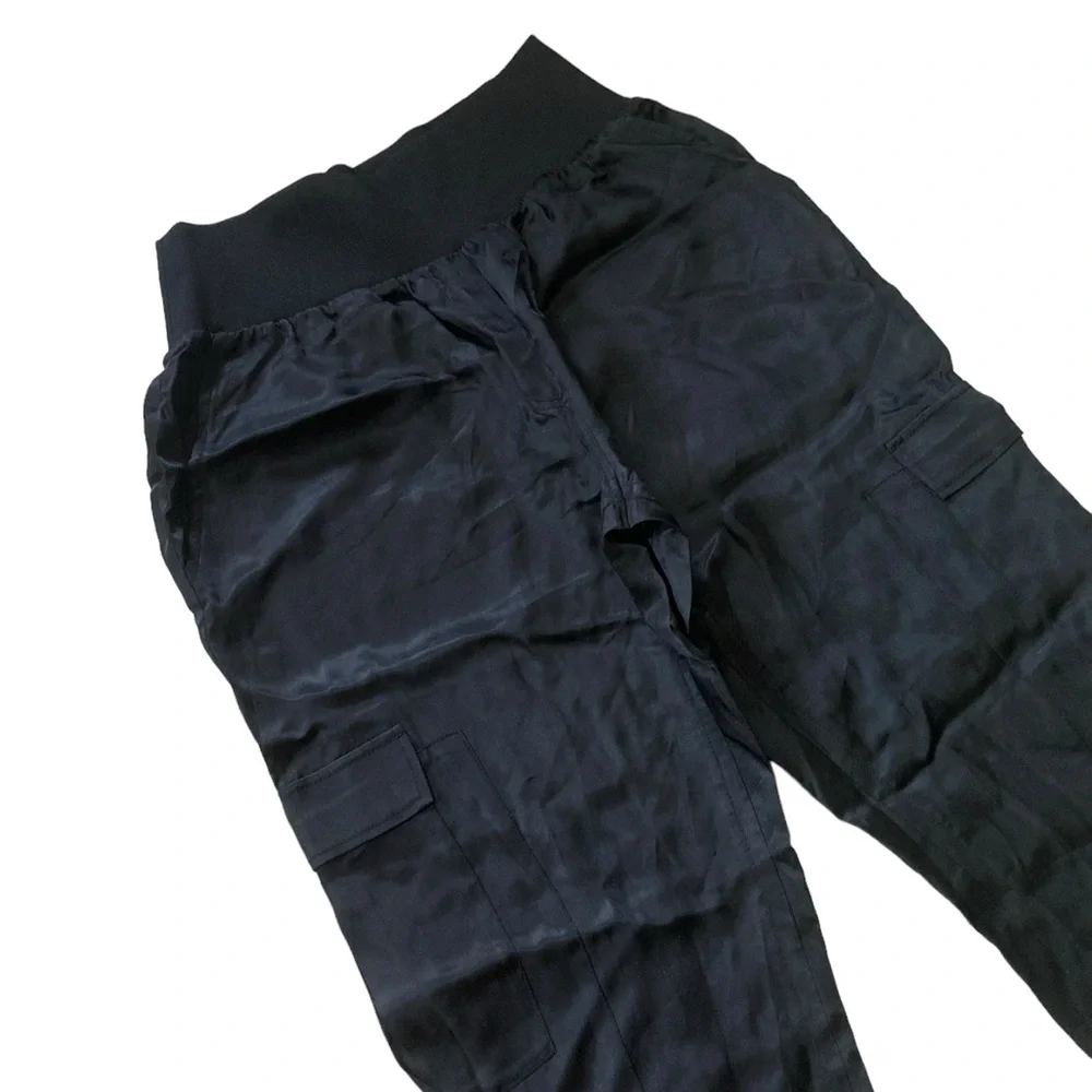 Cinq a Sept Giles Cargo Joggers Women’s size Medium in Black - Picture 4 of 7